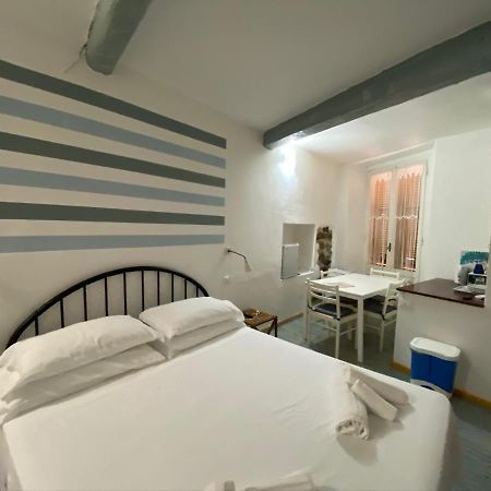 Carugio Rooms 베르나차 외부 사진